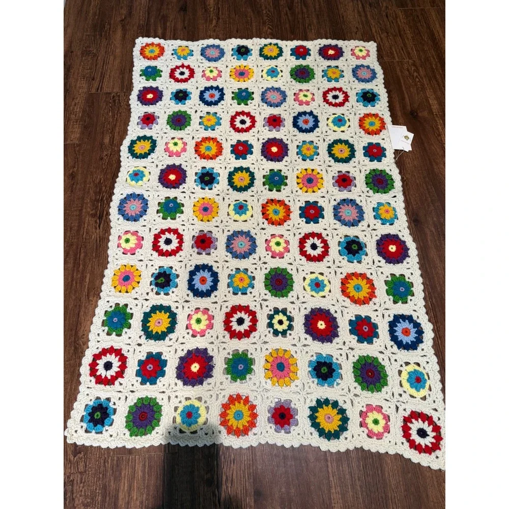 HBlanket Crochet Floral Granny Square Throw Blanket Multicolor Boho Cream NEW